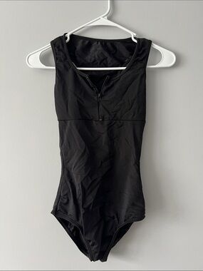 Quarter Zip-Front/Racerback black leotard